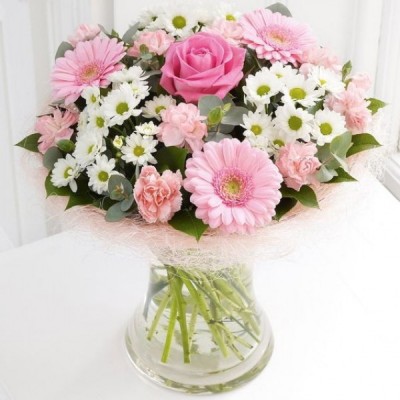 Send Flowers Bouquet Amaliada 21
